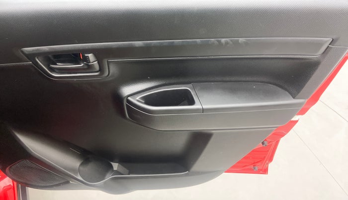 2021 Maruti S PRESSO VXI PLUS, Petrol, Manual, 141 km, Driver Side Door Panels Control