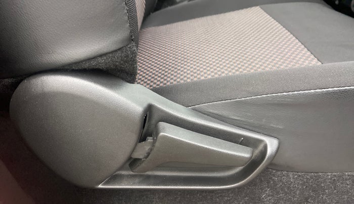 2021 Maruti S PRESSO VXI PLUS, Petrol, Manual, 141 km, Driver Side Adjustment Panel