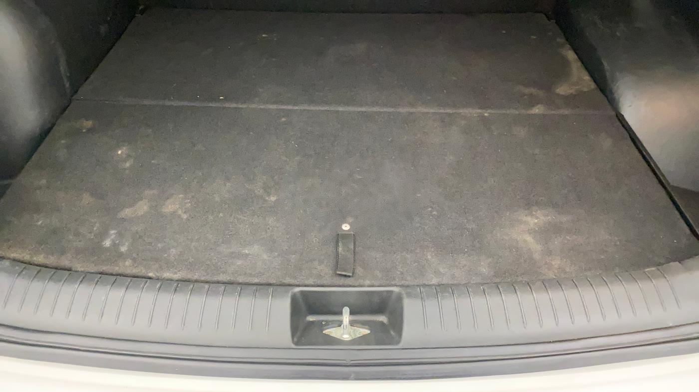 2018 Hyundai Creta E PLUS 1.6 PETROL, Petrol, Manual, 1,14,721 km, Boot Inside
