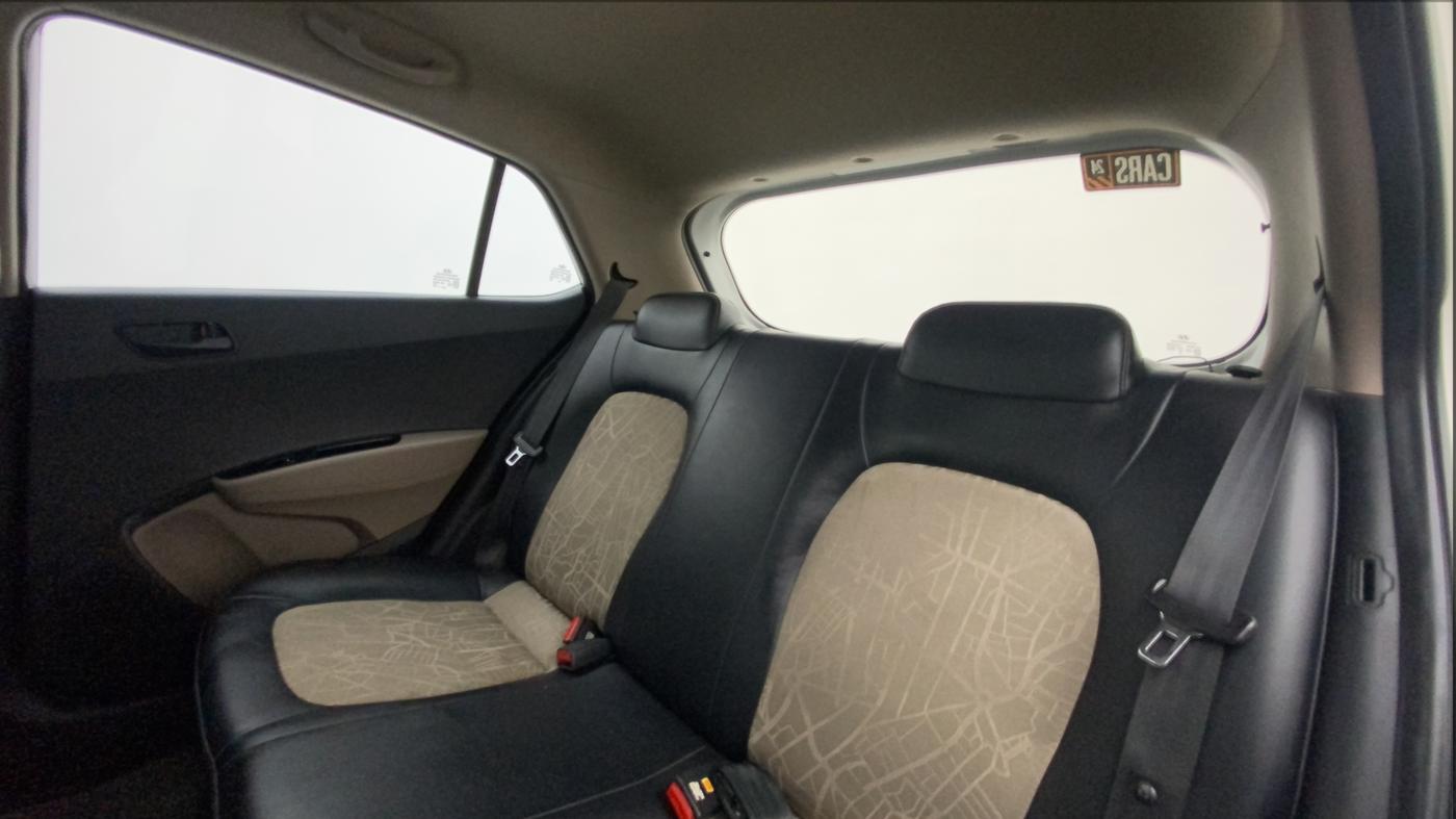 2017 Hyundai Grand i10 MAGNA AT 1.2 KAPPA VTVT, Petrol, Automatic, 51,190 km, Right Side Rear Door Cabin