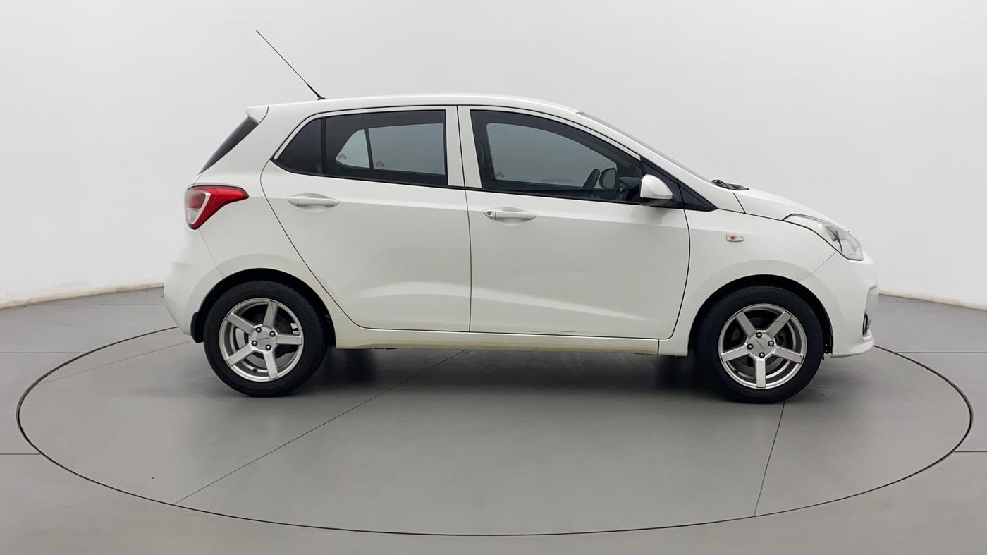 2017 Hyundai Grand i10 MAGNA AT 1.2 KAPPA VTVT, Petrol, Automatic, 51,190 km, Right Side View