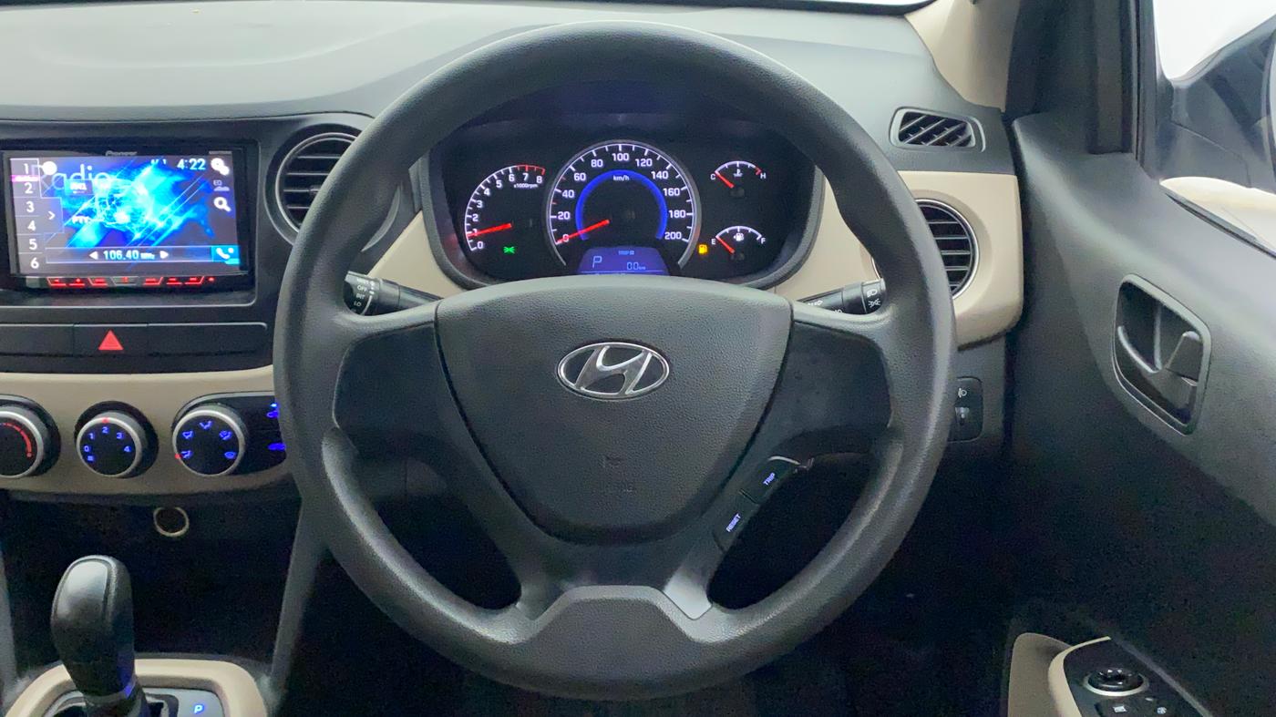 2017 Hyundai Grand i10 MAGNA AT 1.2 KAPPA VTVT, Petrol, Automatic, 51,190 km, Steering Wheel Close Up