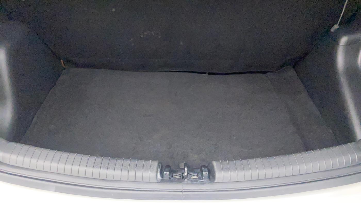 2017 Hyundai Grand i10 MAGNA AT 1.2 KAPPA VTVT, Petrol, Automatic, 51,190 km, Boot Inside