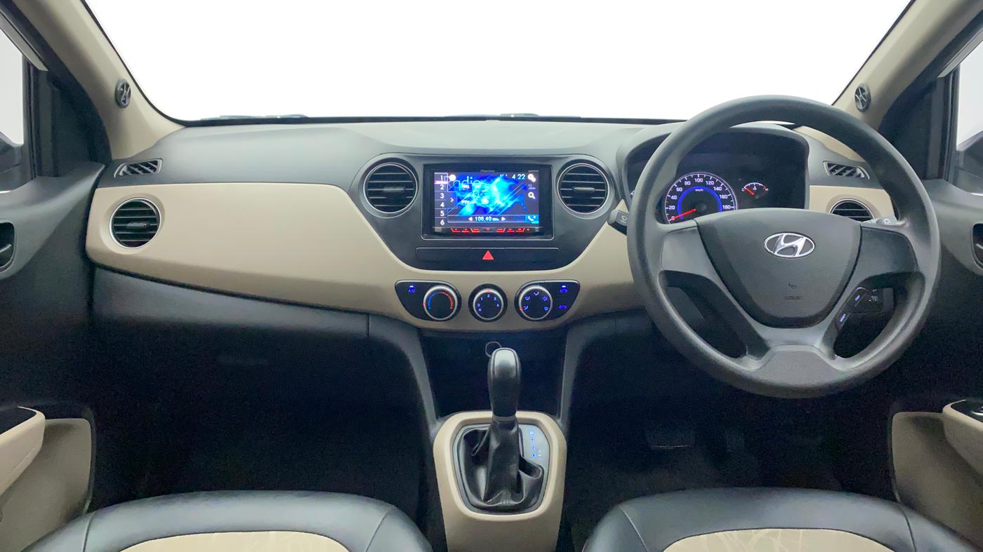 2017 Hyundai Grand i10 MAGNA AT 1.2 KAPPA VTVT, Petrol, Automatic, 51,190 km, Dashboard