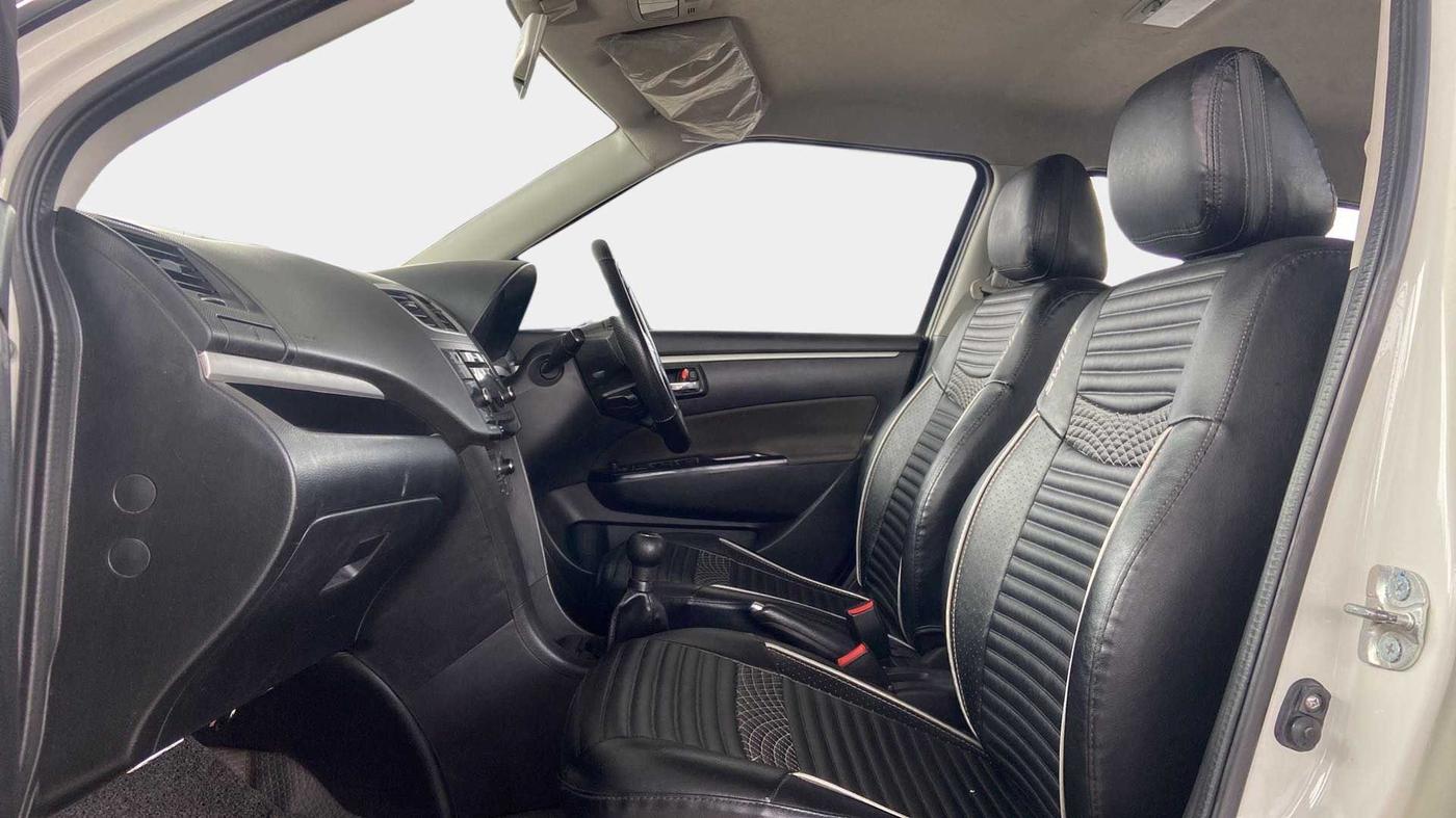 2016 Maruti Swift ZXI, Petrol, Manual, 75,326 km, Right Side Front Door Cabin