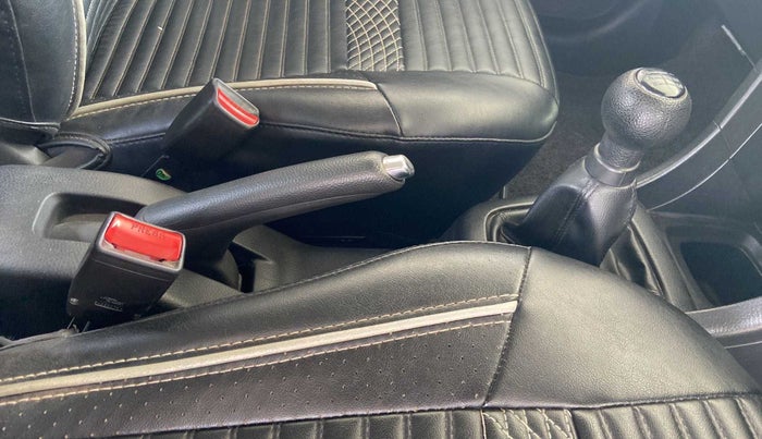 2016 Maruti Swift ZXI, Petrol, Manual, 75,326 km, Gear Lever