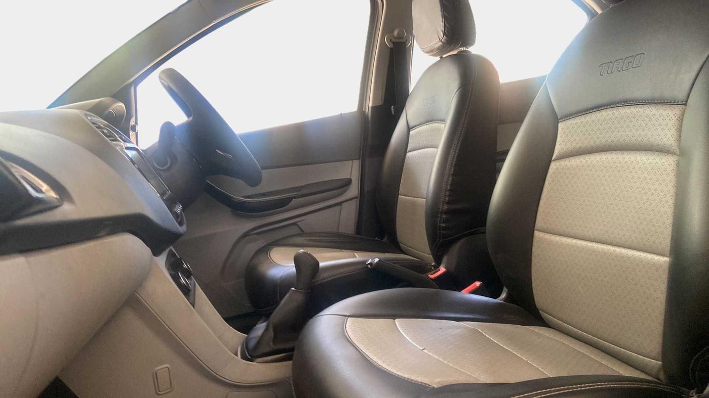 2020 Tata Tiago XZ PLUS DUAL TONE PETROL, Petrol, Manual, 25,101 km, Right Side Front Door Cabin