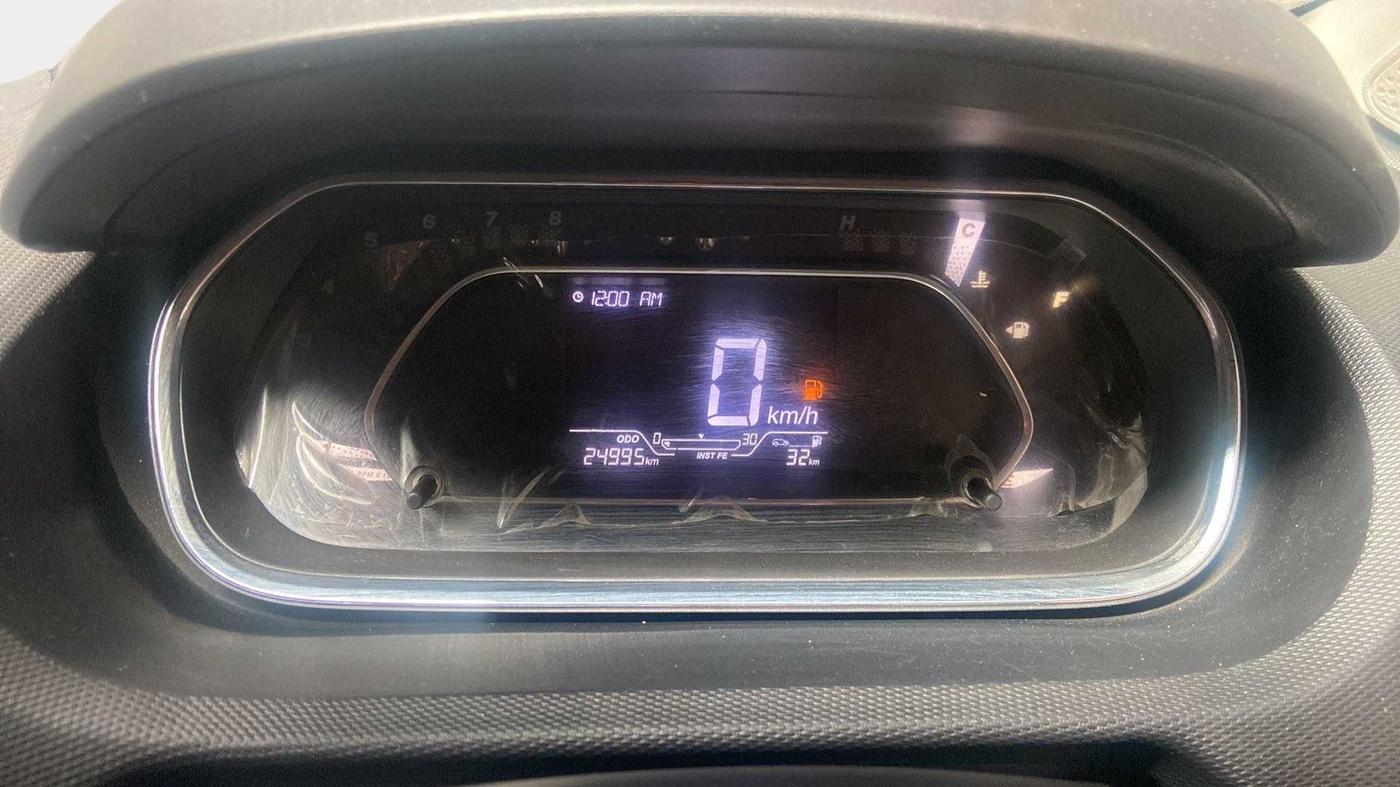 2020 Tata Tiago XZ PLUS DUAL TONE PETROL, Petrol, Manual, 25,101 km, Odometer Image