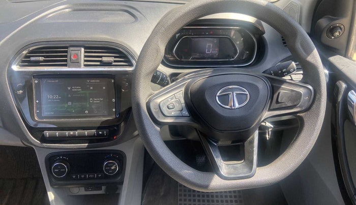 2020 Tata Tiago XZ PLUS DUAL TONE PETROL, Petrol, Manual, 25,101 km, Steering Wheel Close Up