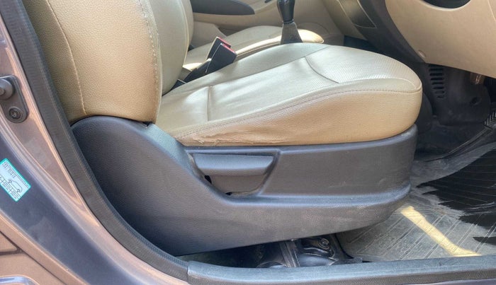 2018 Hyundai Eon ERA +, Petrol, Manual, 39,002 km, Driver Side Door Panels Control