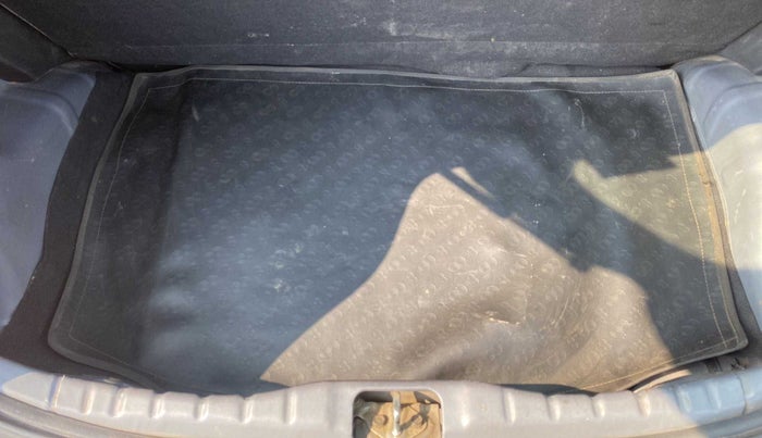 2018 Hyundai Eon ERA +, Petrol, Manual, 39,002 km, Boot Inside