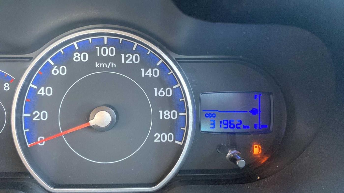 2013 Hyundai i10 MAGNA 1.2, Petrol, Manual, 32,030 km, Odometer Image