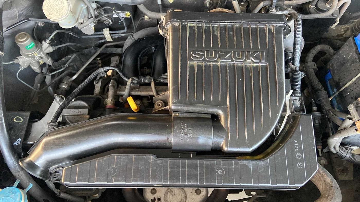 2014 Maruti Swift VXI, Petrol, Manual, 84,651 km, Open Bonet