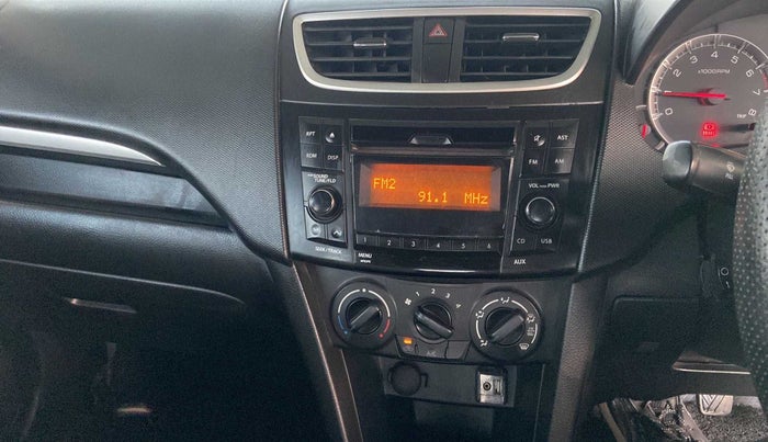 2014 Maruti Swift VXI, Petrol, Manual, 84,651 km, Air Conditioner