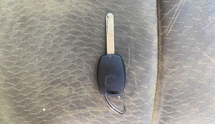 2014 Honda Amaze 1.2L I-VTEC VX, Petrol, Manual, 84,174 km, Key Close Up