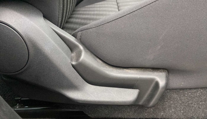 2023 Maruti Swift LXI, Petrol, Manual, 5,695 km, Driver Side Adjustment Panel