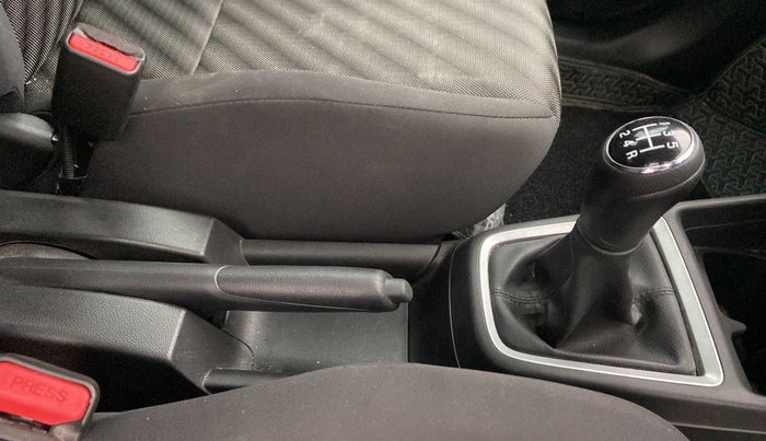 2023 Maruti Swift LXI, Petrol, Manual, 5,695 km, Gear Lever