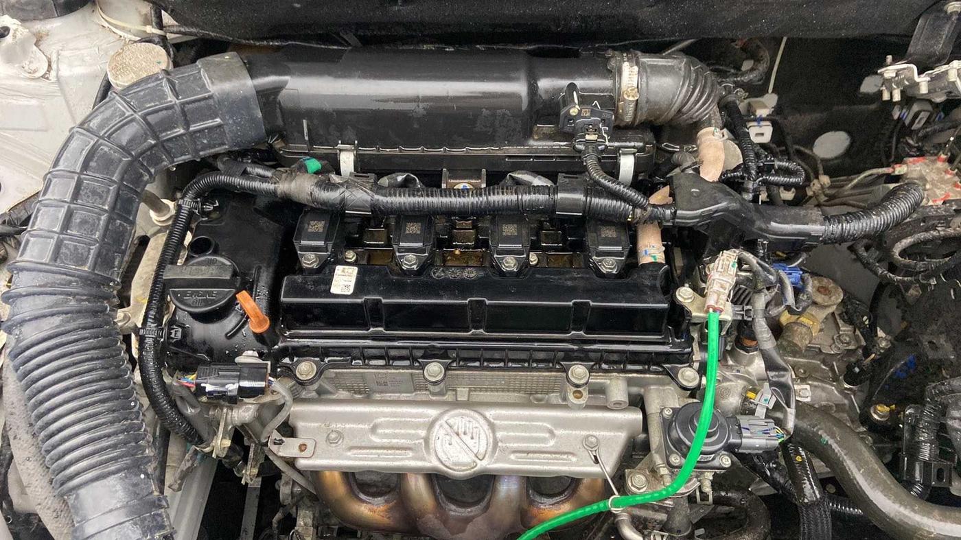 2023 Maruti Swift LXI, Petrol, Manual, 5,695 km, Open Bonet