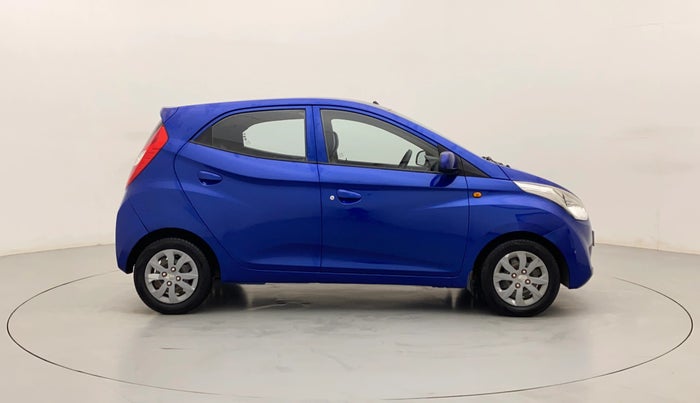 2014 Hyundai Eon SPORTZ, Petrol, Manual, 36,848 km, Right Side View