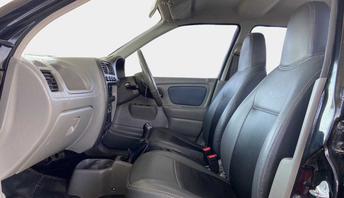 2013 Maruti Alto K10 VXI, Petrol, Manual, 48,345 km, Right Side Front Door Cabin