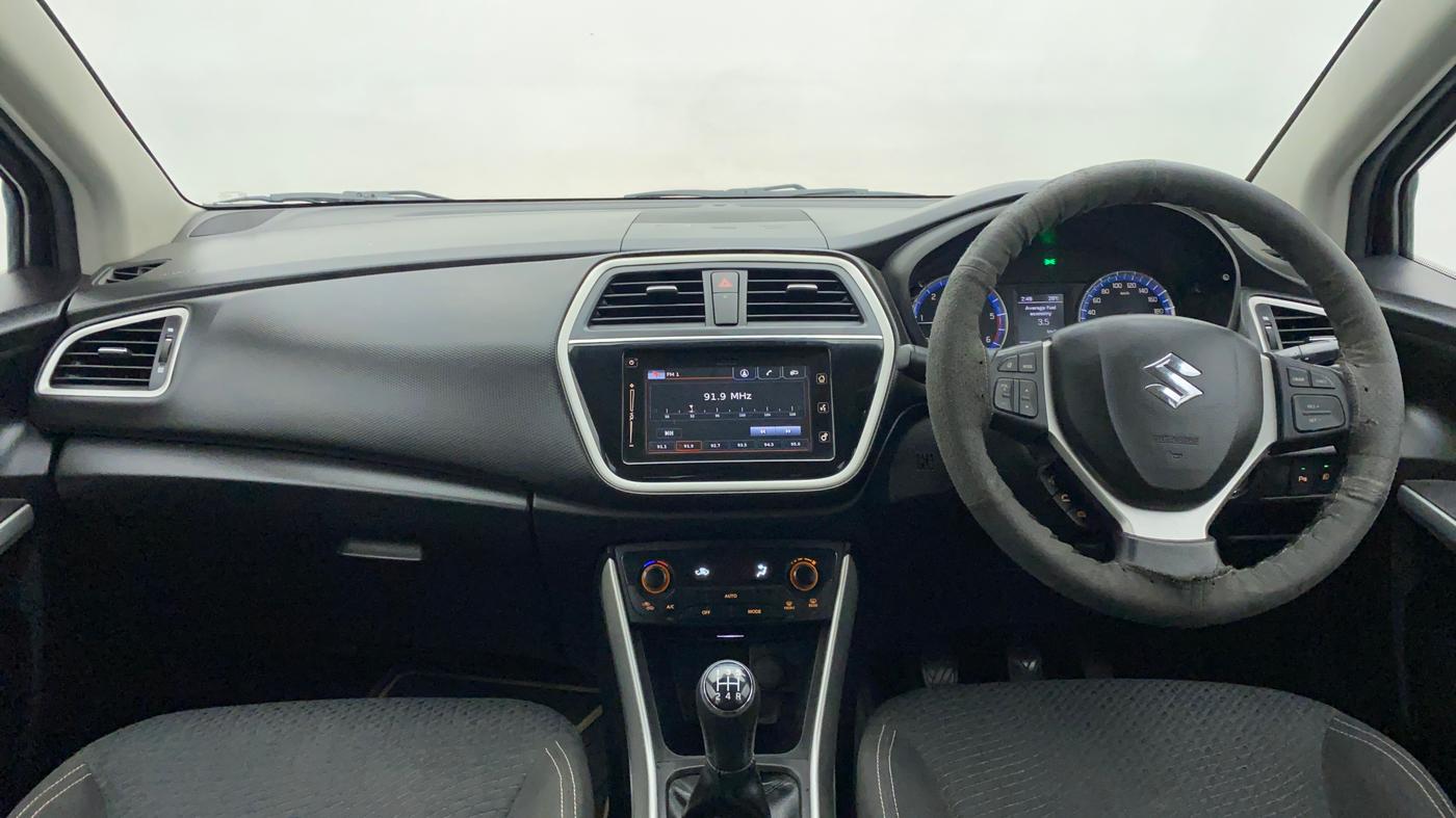 2015 Maruti S Cross ZETA 1.3, Diesel, Manual, 58,303 km, Dashboard