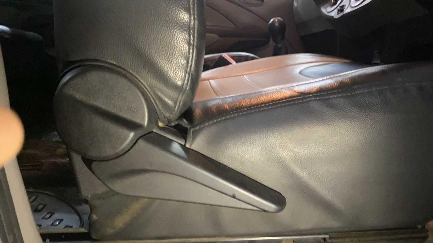 2011 Toyota Etios Liva G, Petrol, Manual, 38,363 km, Driver Side Adjustment Panel