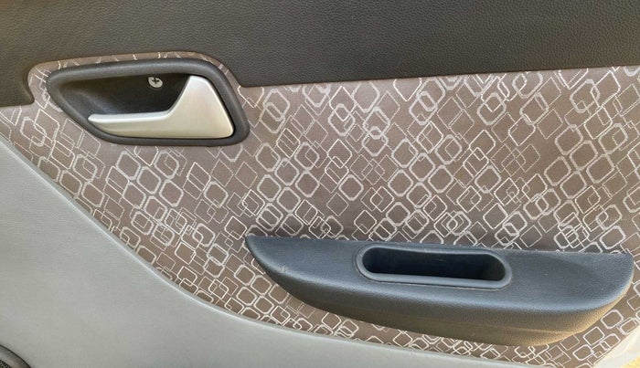 2018 Maruti Alto 800 LXI, Petrol, Manual, 12,919 km, Driver Side Door Panels Control