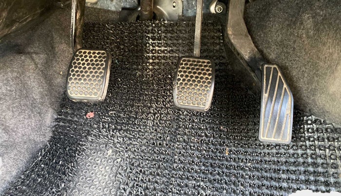 2018 Maruti Alto 800 LXI, Petrol, Manual, 12,919 km, Pedals