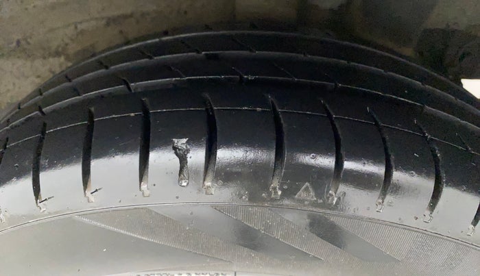 2013 Hyundai Grand i10 ASTA 1.2 KAPPA VTVT, Petrol, Manual, 65,783 km, Left Rear Tyre Tread