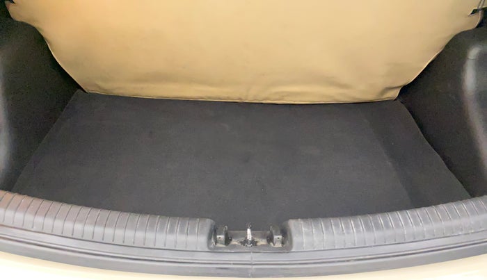 2013 Hyundai Grand i10 ASTA 1.2 KAPPA VTVT, Petrol, Manual, 65,783 km, Boot Inside