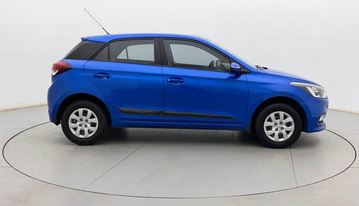 2017 Hyundai Elite i20 SPORTZ 1.2, Petrol, Manual, 66,293 km, Right Side View