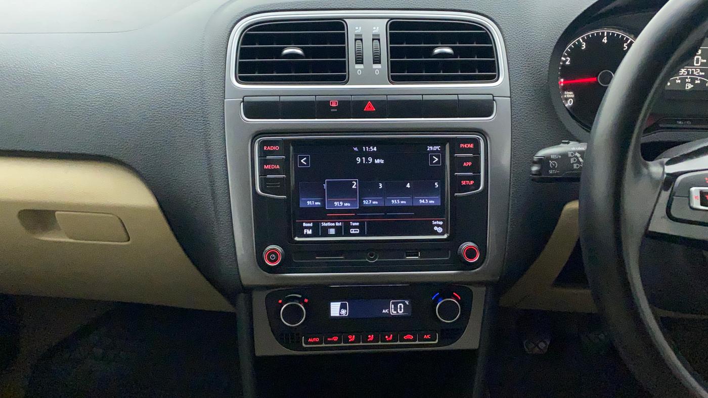 2018 Volkswagen Ameo HIGHLINE PLUS 1.0L 16 ALLOY, Petrol, Manual, 35,772 km, Air Conditioner