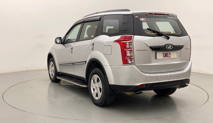 2016 Mahindra XUV500 W6, Diesel, Manual, 29,700 km, Left Back Diagonal