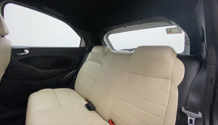 2018 Ford FREESTYLE TITANIUM 1.2 PETROL, Petrol, Manual, 31,113 km, Right Side Rear Door Cabin