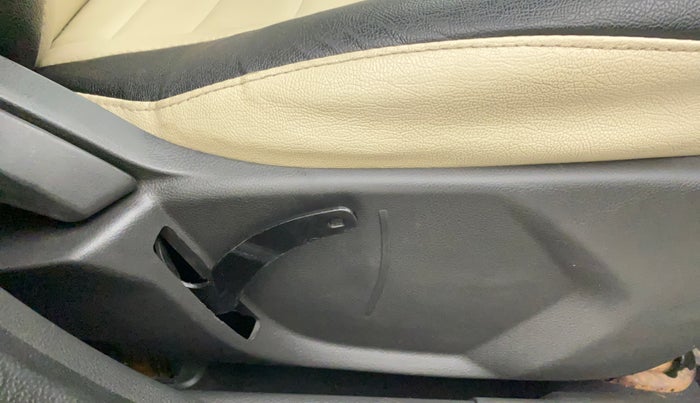 2018 Ford FREESTYLE TITANIUM 1.2 PETROL, Petrol, Manual, 31,113 km, Driver Side Adjustment Panel