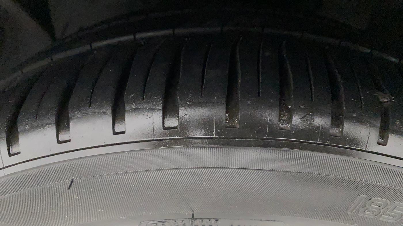 2018 Ford FREESTYLE TITANIUM 1.2 PETROL, Petrol, Manual, 31,113 km, Left Front Tyre Tread