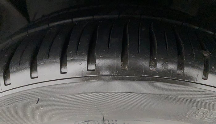 2018 Ford FREESTYLE TITANIUM 1.2 PETROL, Petrol, Manual, 31,113 km, Left Front Tyre Tread