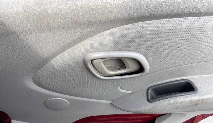 2016 Datsun Redi Go T (O), Petrol, Manual, 62,823 km, Driver Side Door Panels Control