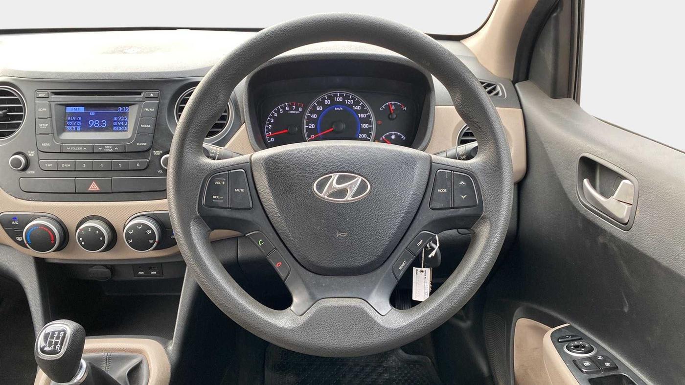 2015 Hyundai Grand i10 SPORTZ 1.2 KAPPA VTVT, Petrol, Manual, 24,918 km, Steering Wheel Close Up
