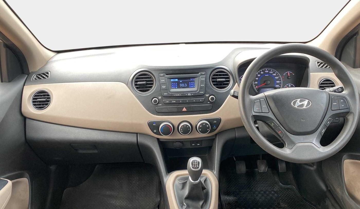 2015 Hyundai Grand i10 SPORTZ 1.2 KAPPA VTVT, Petrol, Manual, 24,918 km, Dashboard