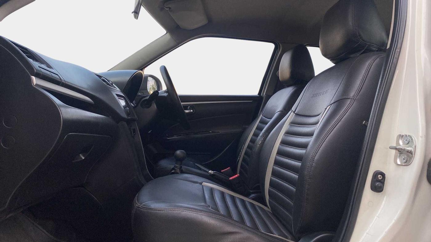 2014 Maruti Swift VDI, Diesel, Manual, 90,783 km, Right Side Front Door Cabin