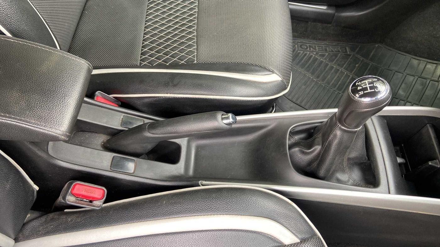 2019 Maruti Baleno ZETA PETROL 1.2, Petrol, Manual, 44,002 km, Gear Lever