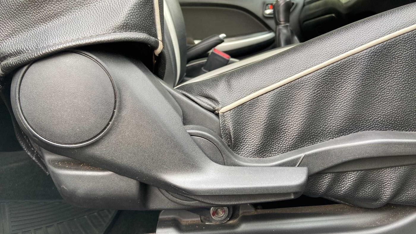 2019 Maruti Baleno ZETA PETROL 1.2, Petrol, Manual, 44,002 km, Driver Side Adjustment Panel