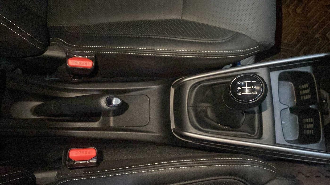 2023 Maruti XL6 ALPHA PLUS MT, Petrol, Manual, 7,241 km, Gear Lever