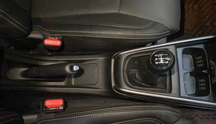 2023 Maruti XL6 ALPHA PLUS MT, Petrol, Manual, 7,241 km, Gear Lever