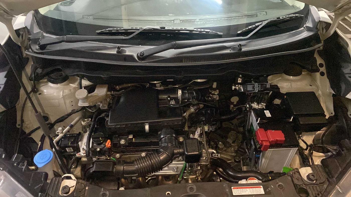 2023 Maruti XL6 ALPHA PLUS MT, Petrol, Manual, 7,241 km, Open Bonet