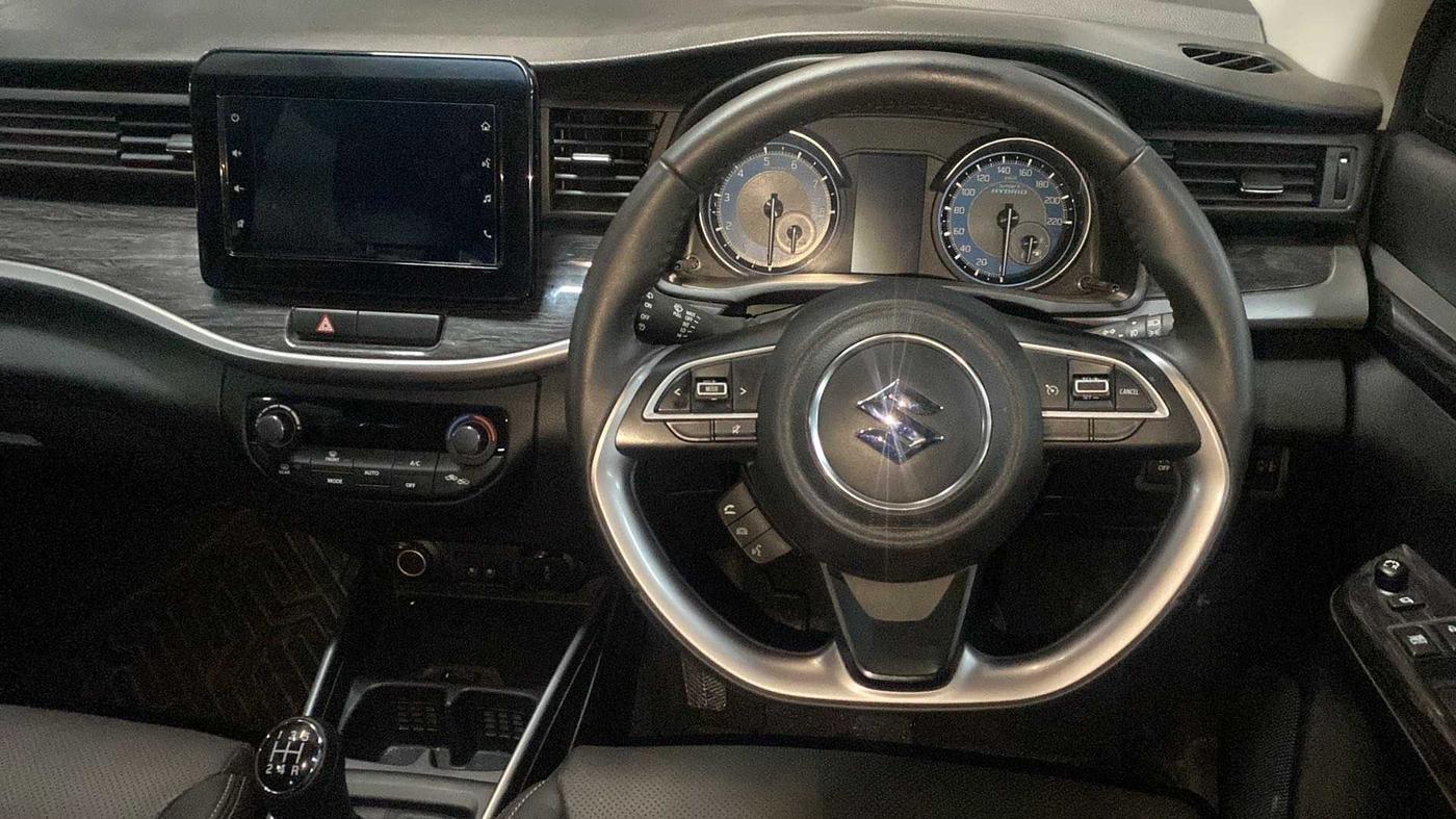 2023 Maruti XL6 ALPHA PLUS MT, Petrol, Manual, 7,241 km, Steering Wheel Close Up