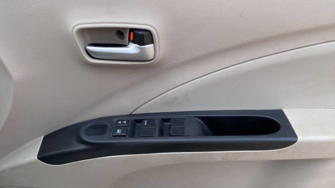 2018 Maruti Celerio VXI AMT (O), Petrol, Automatic, 28,861 km, Driver Side Door Panels Control