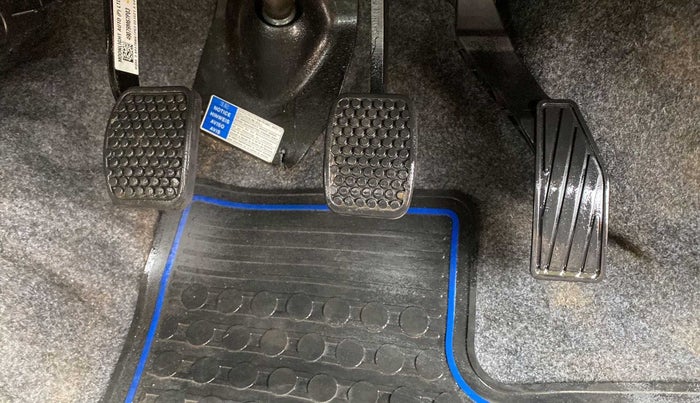 2021 Maruti Alto VXI, Petrol, Manual, 709 km, Pedals