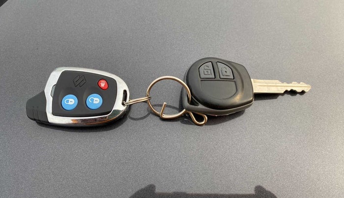 2021 Maruti Alto VXI, Petrol, Manual, 709 km, Key Close Up